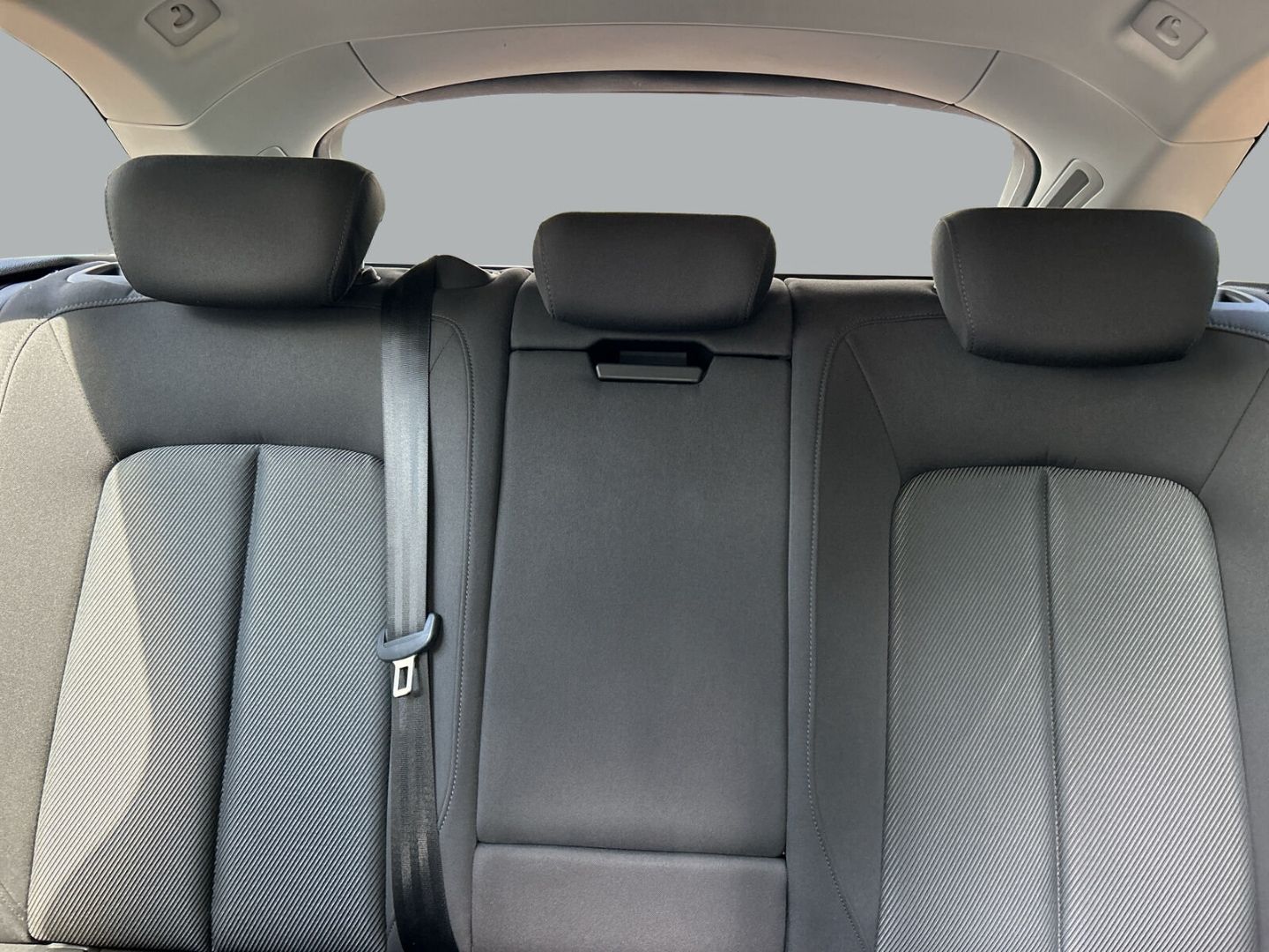 Fahrzeugabbildung Audi A6 Avant 40 TDI S tronic LED Kamera Sportsitze P