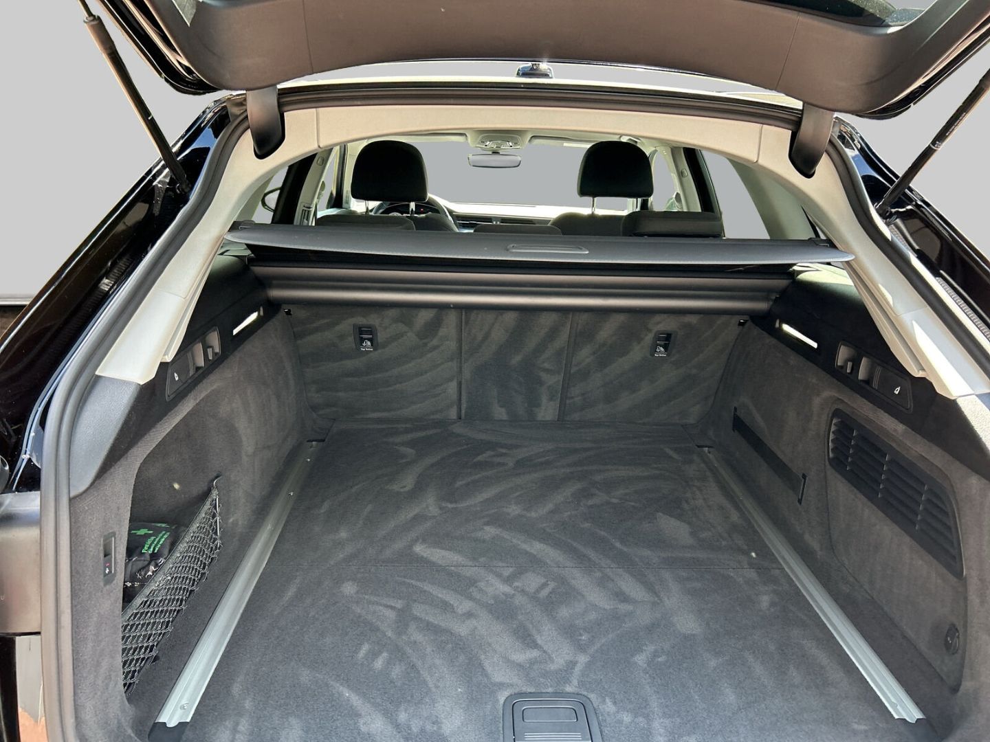 Fahrzeugabbildung Audi A6 Avant 40 TDI S tronic LED Kamera Sportsitze P