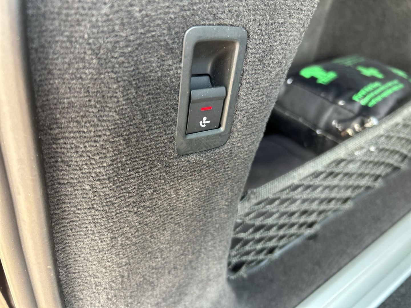 Fahrzeugabbildung Audi A6 Avant 40 TDI S tronic LED Kamera Sportsitze P