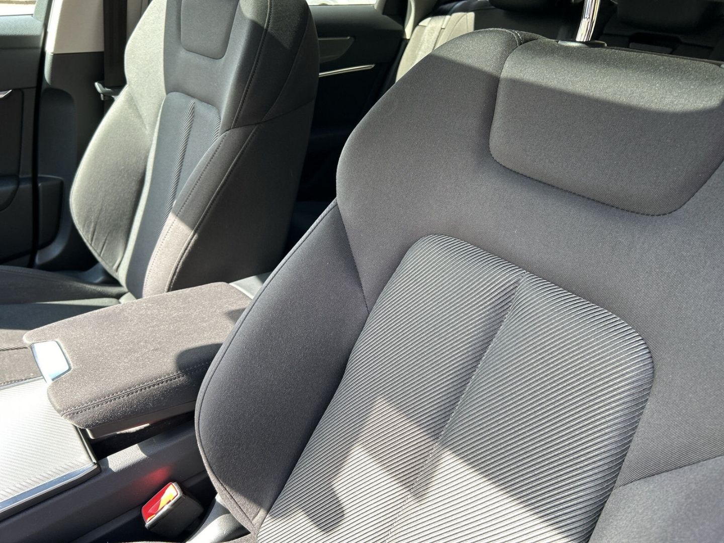 Fahrzeugabbildung Audi A6 Avant 40 TDI S tronic LED Kamera Sportsitze P