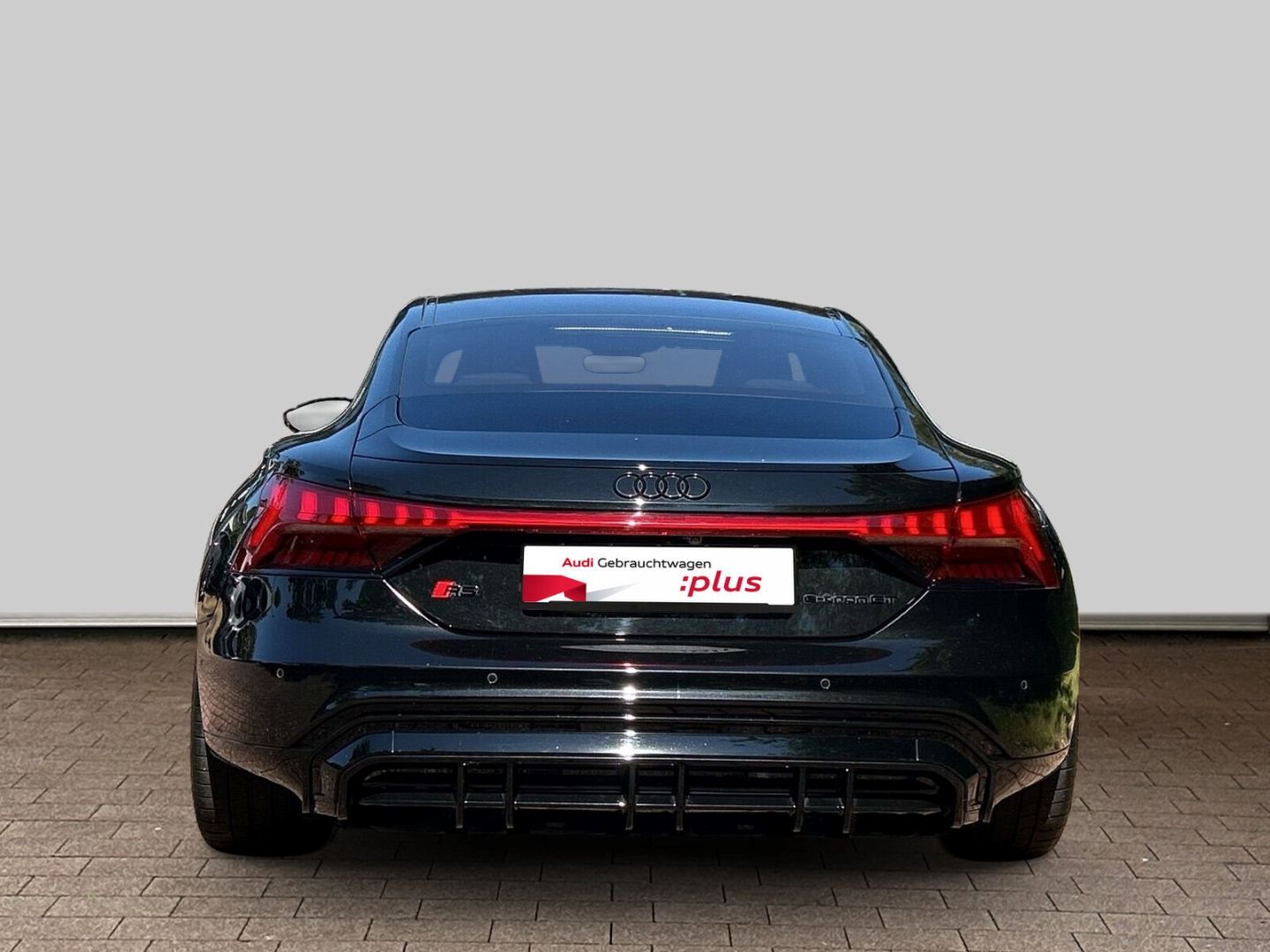 Fahrzeug 11 Fahrzeugabbildung Audi RS e-tron GT Matrix LED Leder Sportsitze Pano Ka - mit KI generiert/bearbeitet