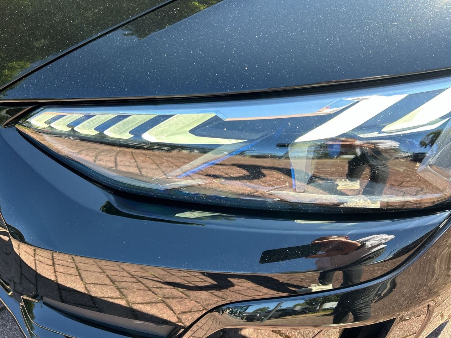 Fahrzeug 22 Fahrzeugabbildung Audi RS e-tron GT Matrix LED Leder Sportsitze Pano Ka - mit KI generiert/bearbeitet