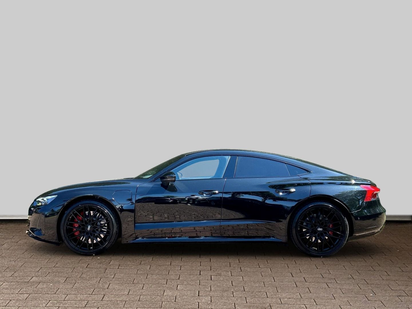 Fahrzeug 9 Fahrzeugabbildung Audi RS e-tron GT Matrix LED Leder Sportsitze Pano Ka - mit KI generiert/bearbeitet