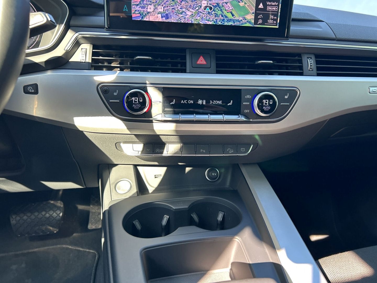 Fahrzeugabbildung Audi A4 allroad 40 TDI quattro S tronic Matrix LED Ka - mit KI generiert/bearbeitet