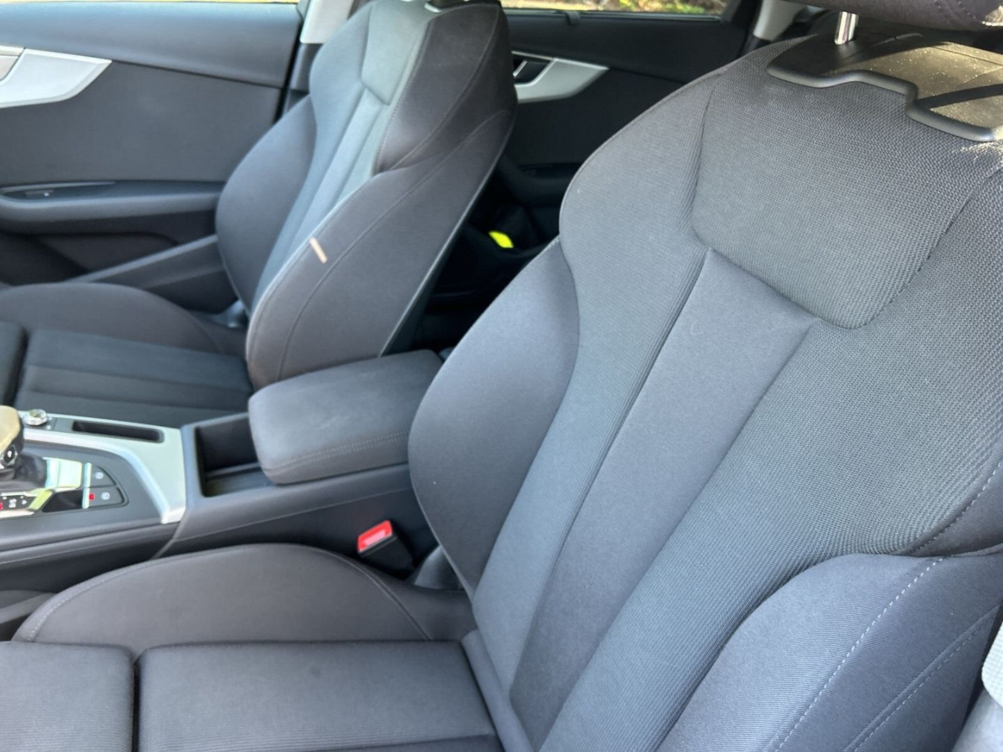 Fahrzeugabbildung Audi A4 allroad 40 TDI quattro S tronic Matrix LED Ka - mit KI generiert/bearbeitet
