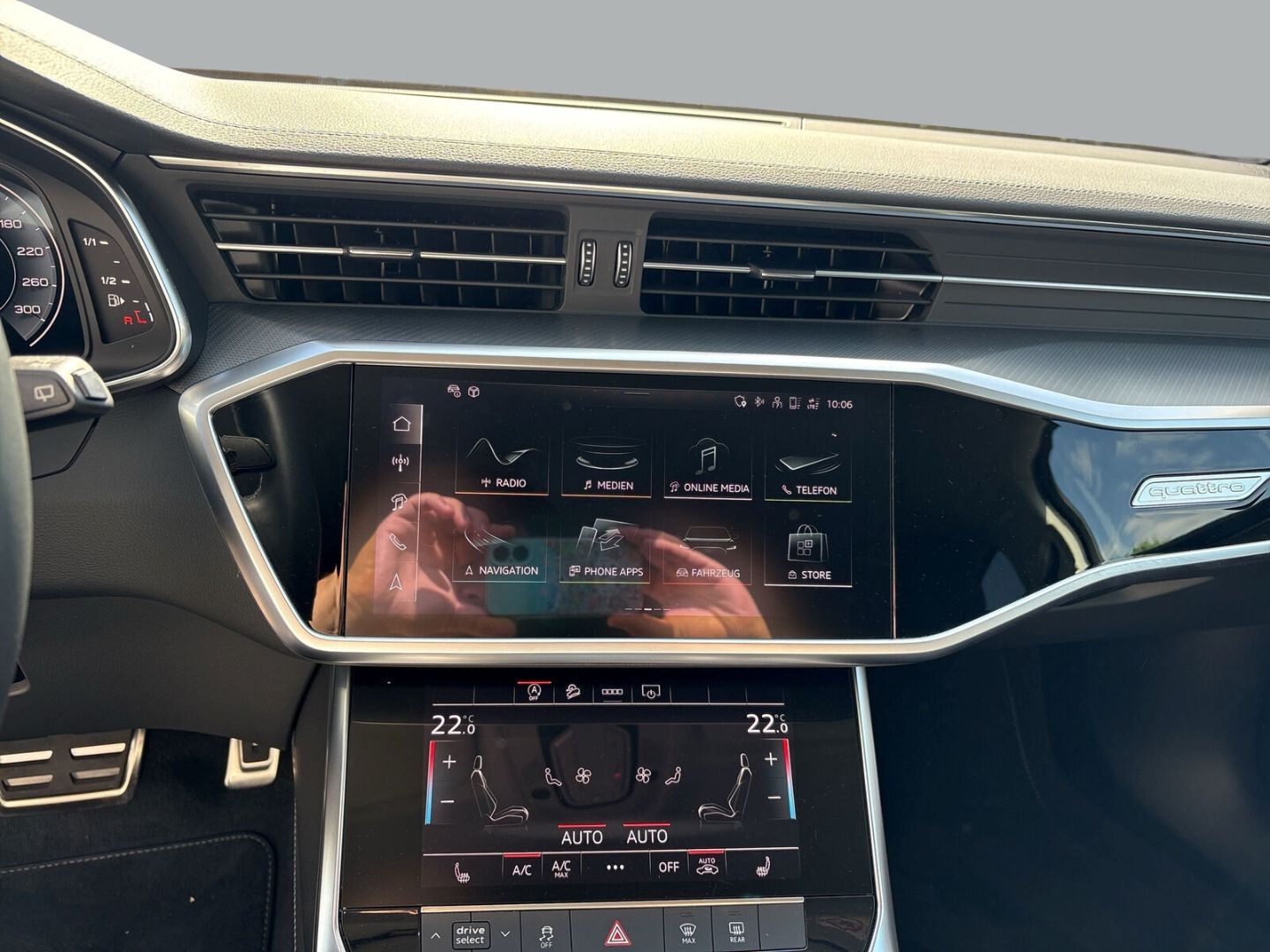 Fahrzeug 12 Fahrzeugabbildung Audi A6 allroad 40 TDI LED+AHK+LUFTFEDERUNG+VIRTUAL - mit KI generiert/bearbeitet