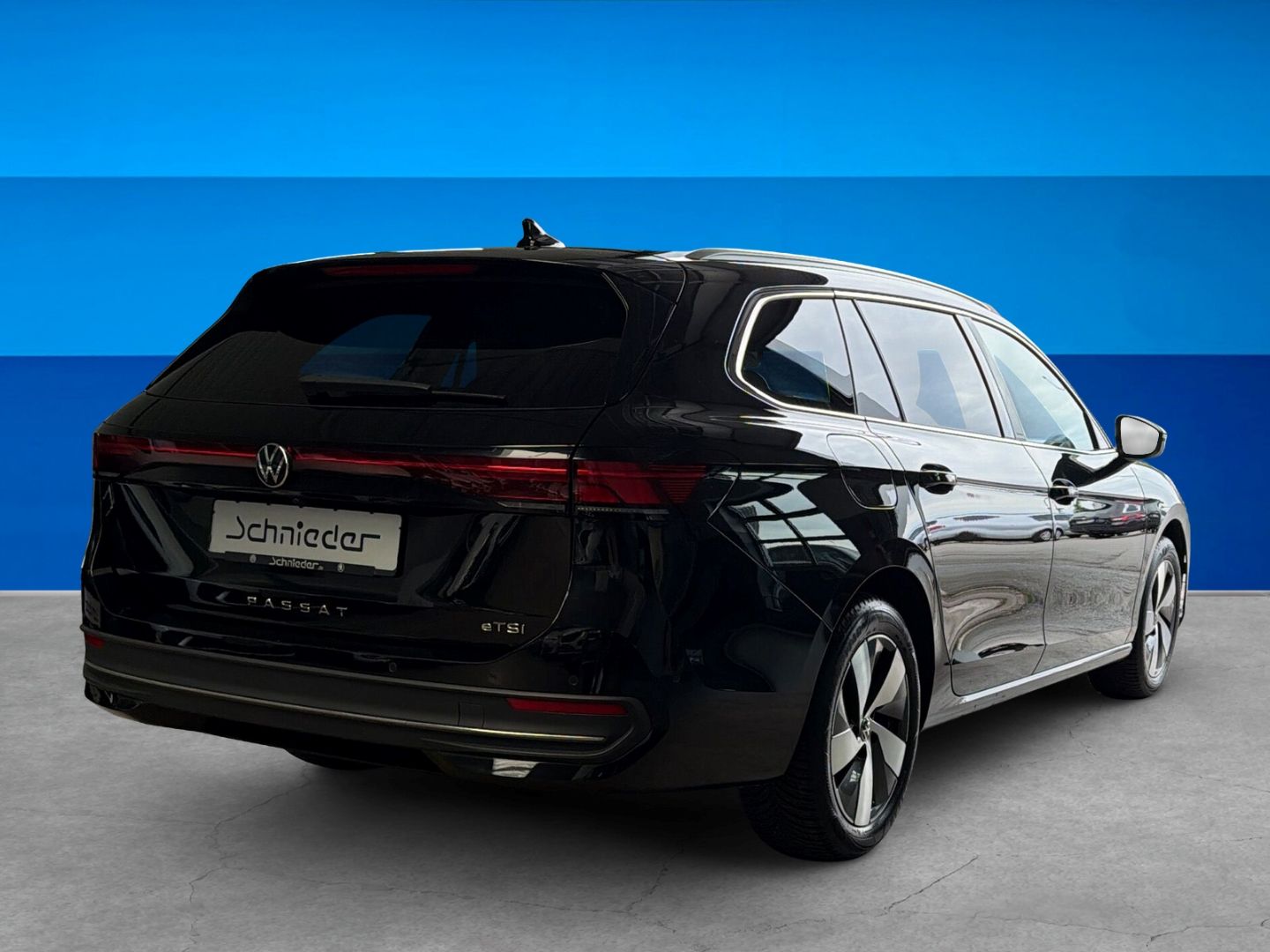 Fahrzeugabbildung Volkswagen Passat 1.5 eTSI Business Rear View Navi Clima - mit KI generiert/bearbeitet