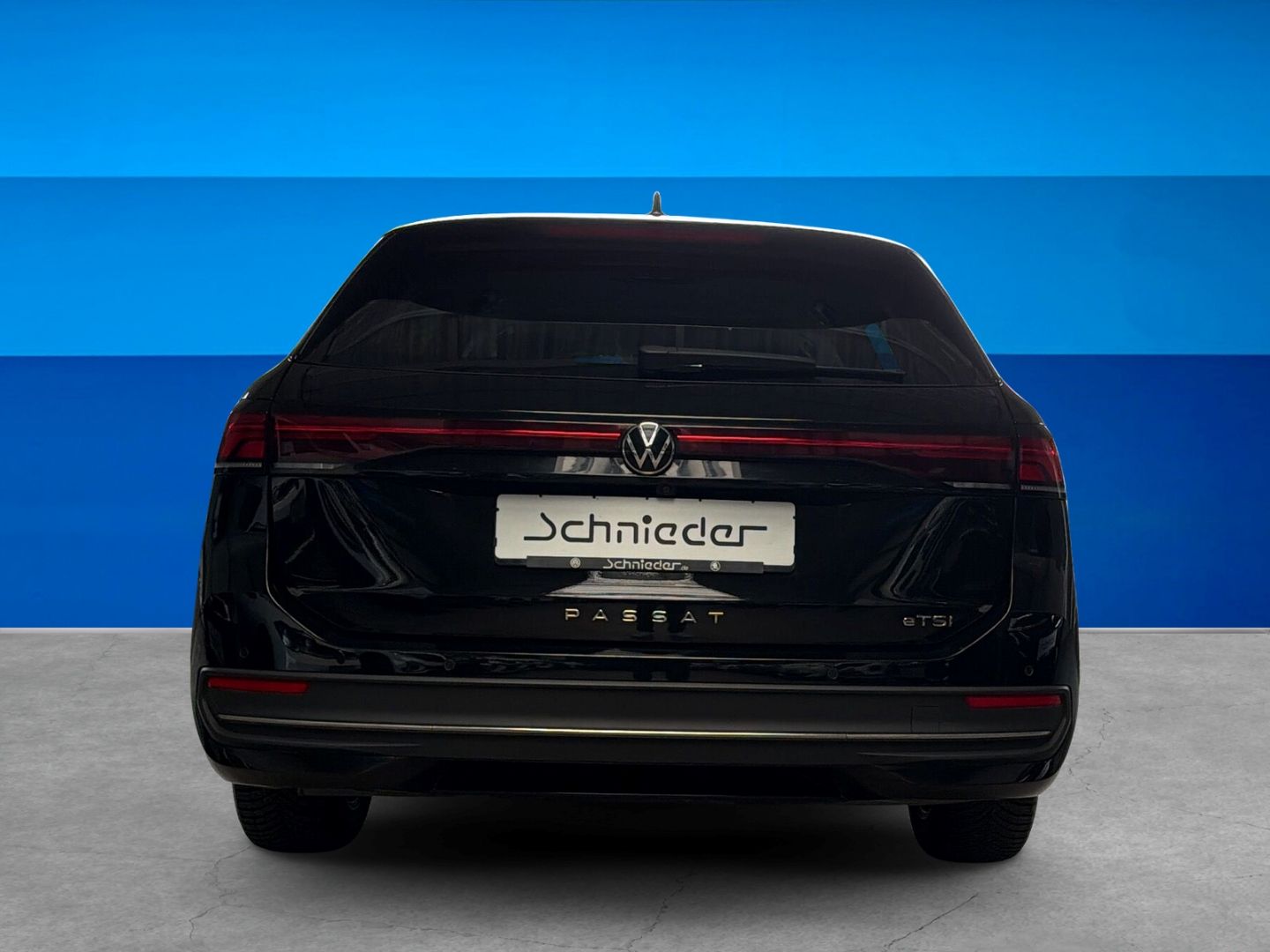 Fahrzeugabbildung Volkswagen Passat 1.5 eTSI Business Rear View Navi Clima - mit KI generiert/bearbeitet