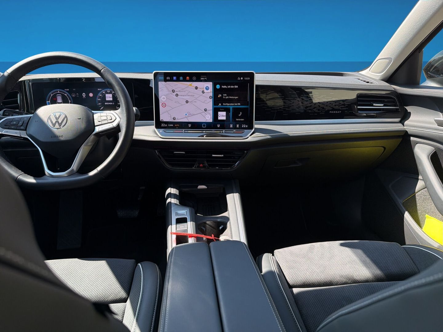 Fahrzeugabbildung Volkswagen Passat 2.0 TDI Business Premium AHK 360 Kamera