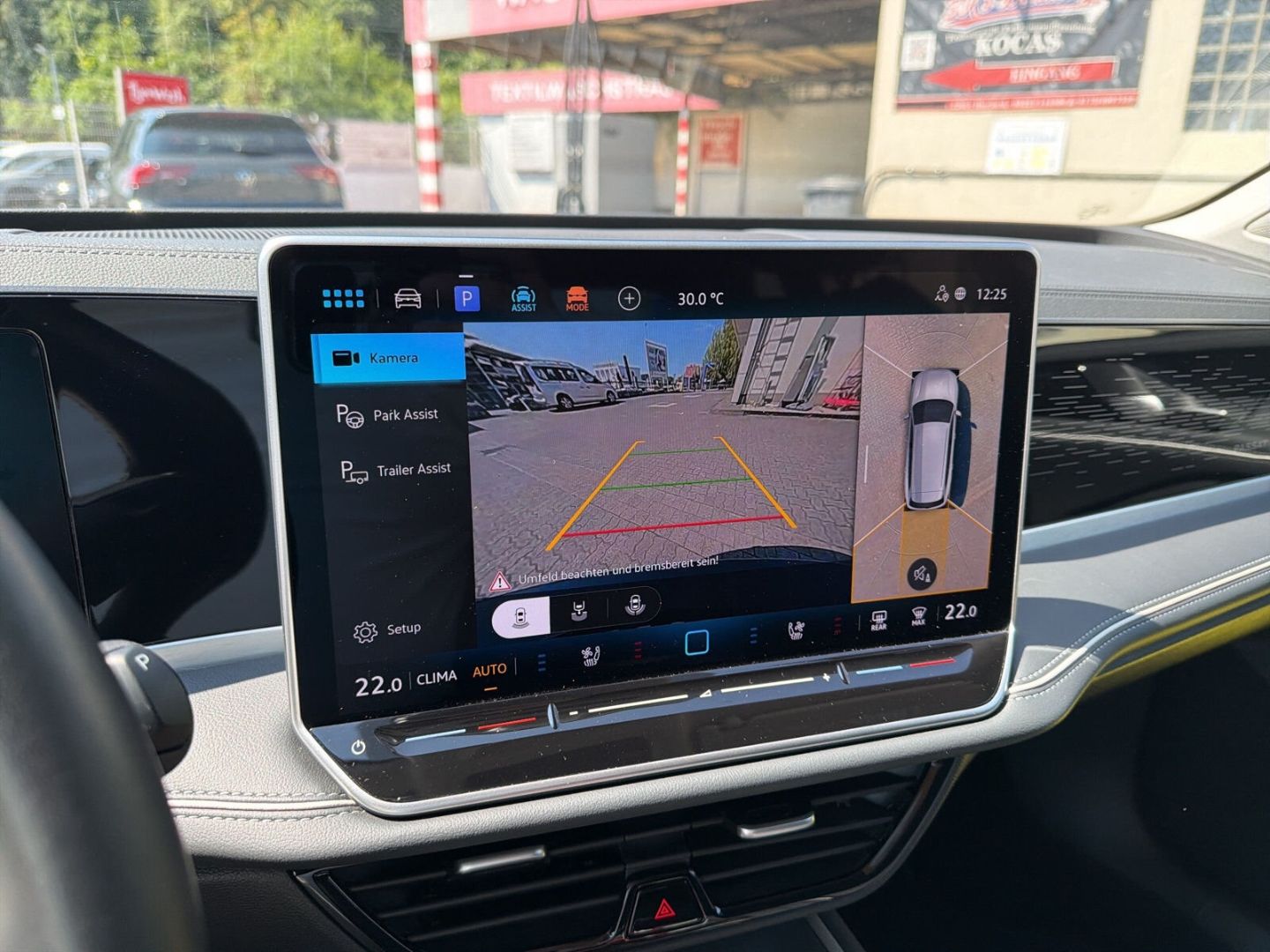 Fahrzeugabbildung Volkswagen Passat 2.0 TDI Business Premium AHK 360 Kamera