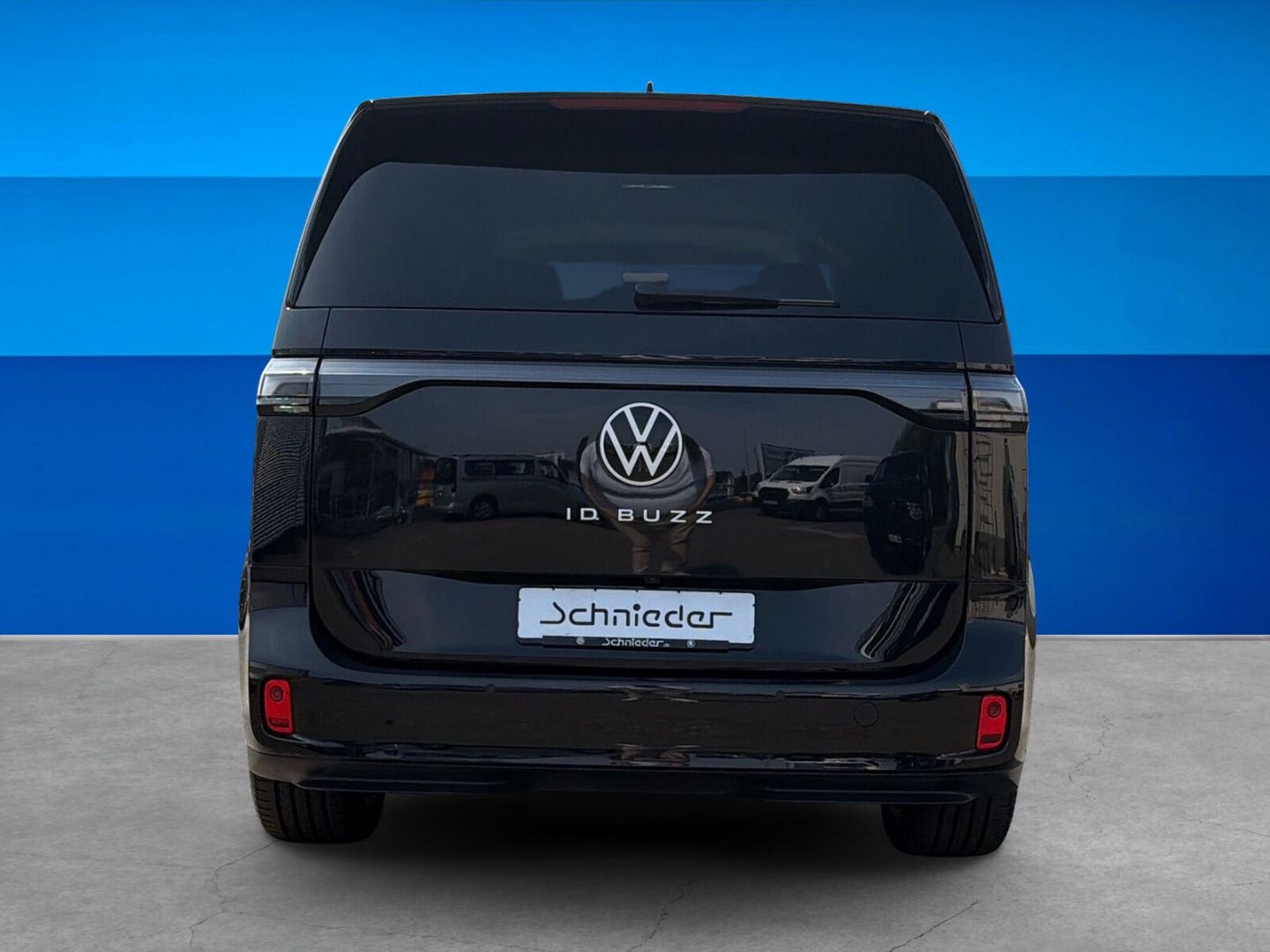 Fahrzeugabbildung Volkswagen ID. Buzz Bus Pro 150 kW Rear View Infotainment-P