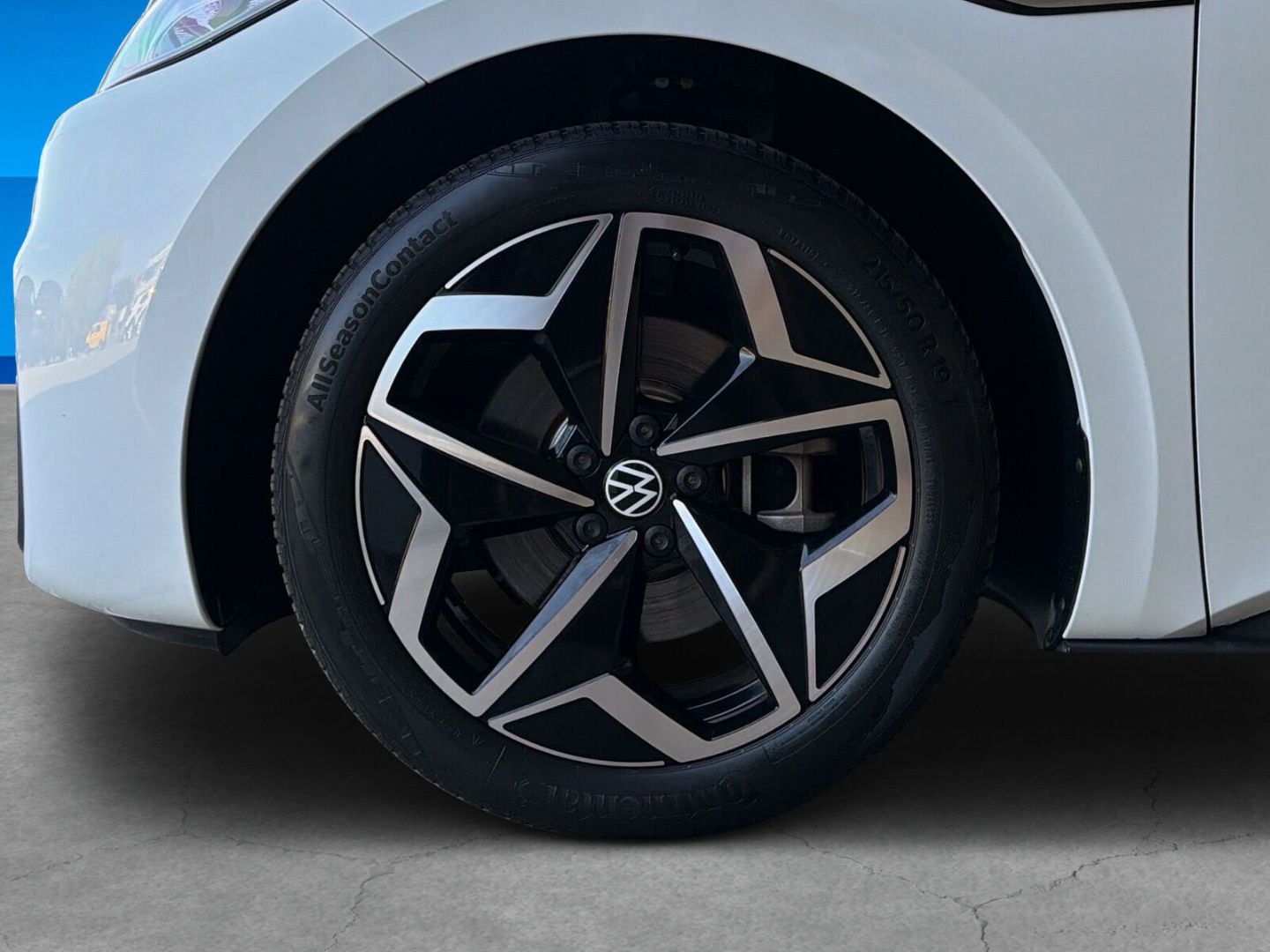 Fahrzeug 10 Fahrzeugabbildung Volkswagen ID.3 150 kW Pro Performance Navi Rear View