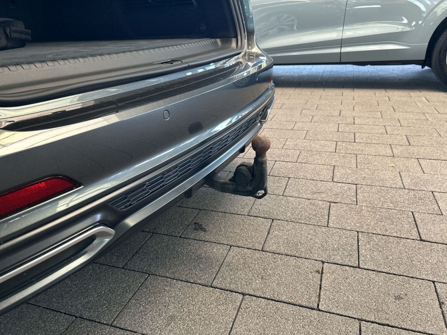 Fahrzeugabbildung Audi A6 sport Avant 50 TFSI e quattro tronic S Line M - mit KI generiert/bearbeitet