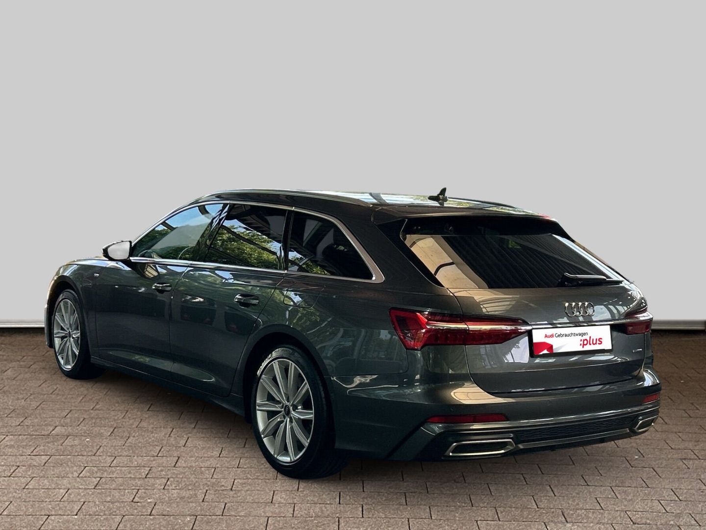 Fahrzeugabbildung Audi A6 sport Avant 50 TFSI e quattro tronic S Line M - mit KI generiert/bearbeitet