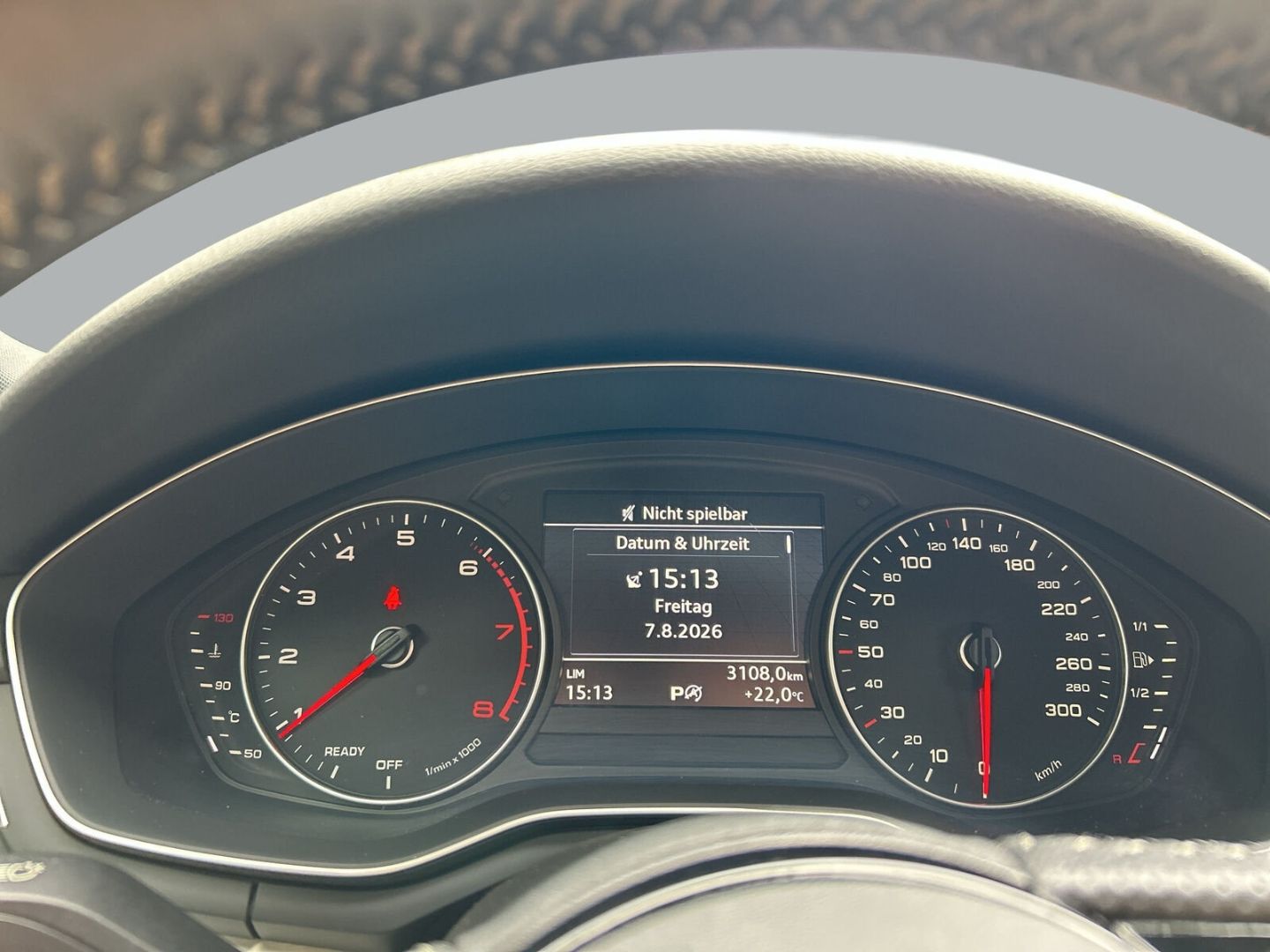 Fahrzeug 16 Fahrzeugabbildung Audi A4 1.4 TFSI Avant sport - mit KI generiert/bearbeitet