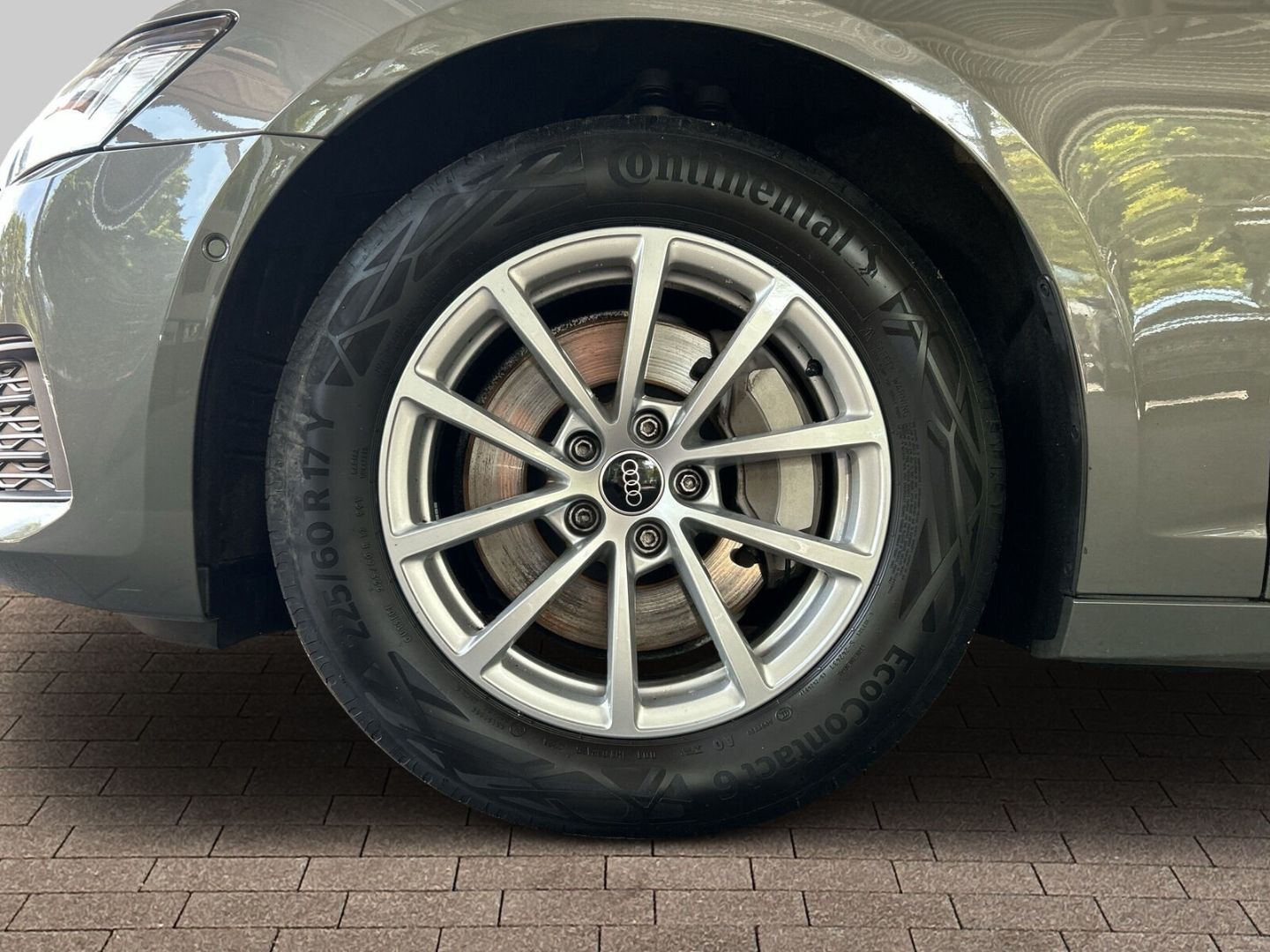 Fahrzeugabbildung Audi A6 basis Avant 45 TDI S tronic LED Navi quattro - mit KI generiert/bearbeitet