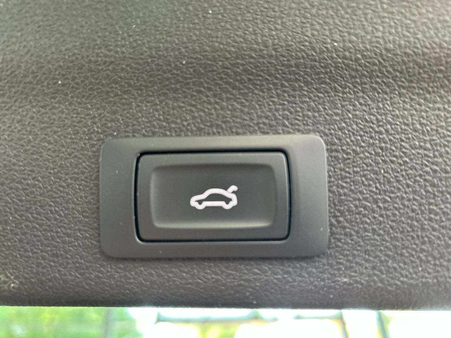 Fahrzeugabbildung Audi A6 basis Avant 45 TDI S tronic LED Navi quattro - mit KI generiert/bearbeitet