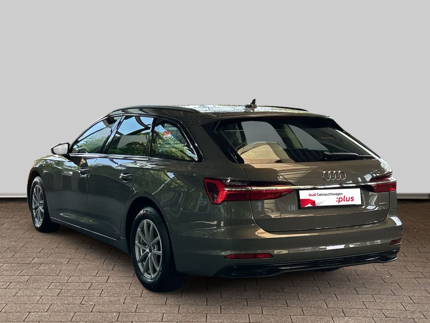 Fahrzeugabbildung Audi A6 basis Avant 45 TDI S tronic LED Navi quattro - mit KI generiert/bearbeitet