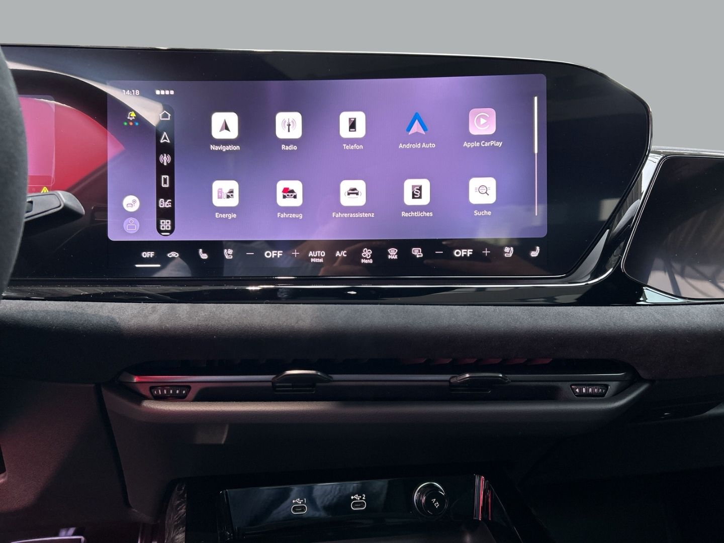 Fahrzeug 16 Fahrzeugabbildung Audi RS5 LIMOUSINE+LED+TECHPRO+SPORTPAKET+CARBON+HUD - mit KI generiert/bearbeitet