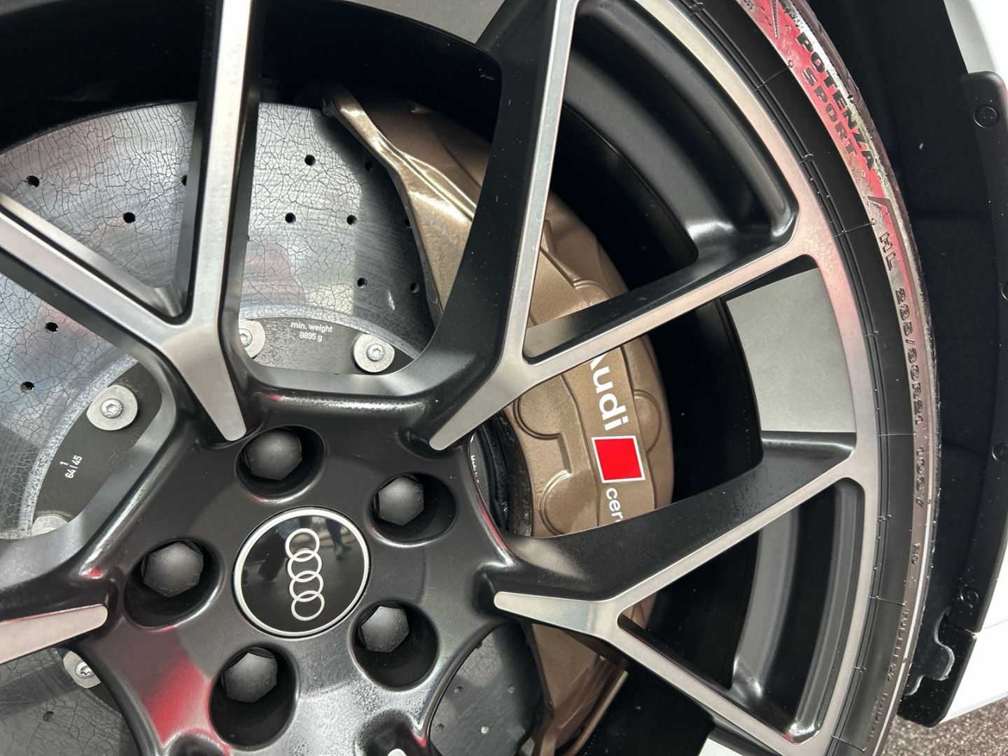 Fahrzeug 21 Fahrzeugabbildung Audi RS5 LIMOUSINE+LED+TECHPRO+SPORTPAKET+CARBON+HUD - mit KI generiert/bearbeitet