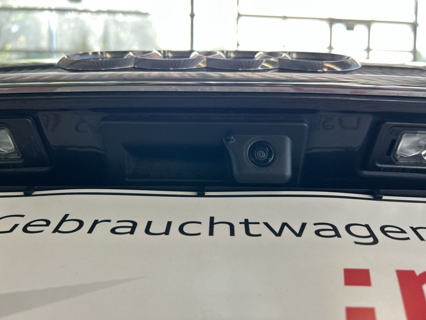 Fahrzeugabbildung Audi A4 AVANT 40 TDI+LED+NAVI+KAMERA+SIHZ+CARPLAY - mit KI generiert/bearbeitet