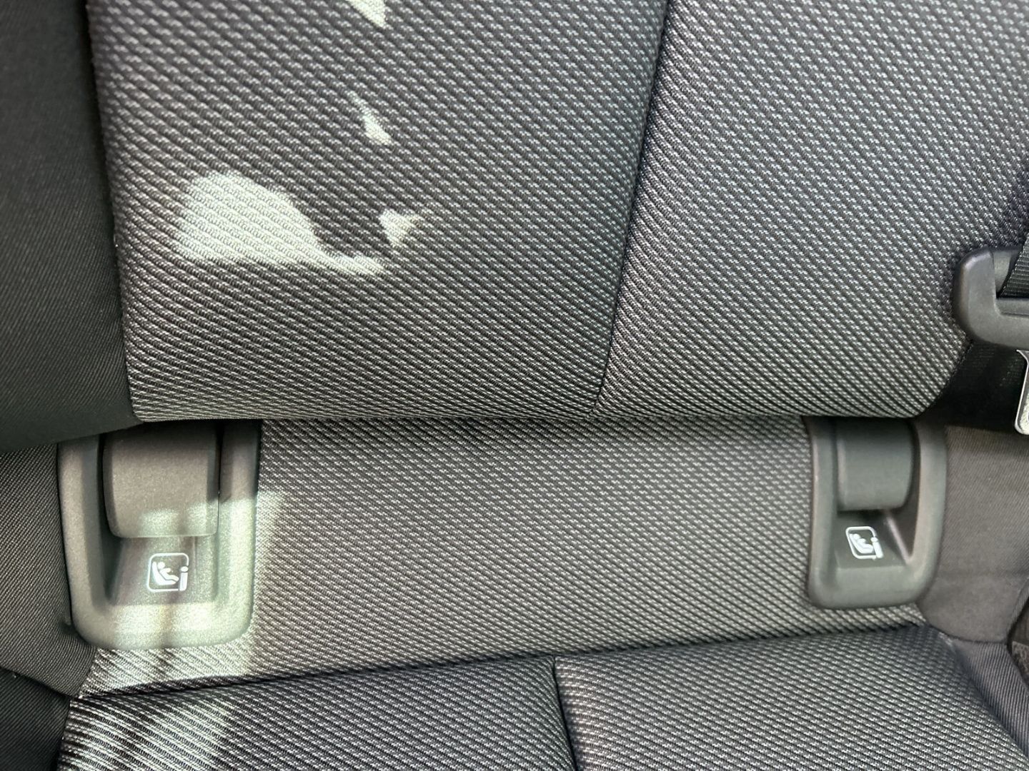Fahrzeugabbildung Audi Q4 40 Sportback LED+SPORTSITZE+OPTIK+DAB+KAMERA+ - mit KI generiert/bearbeitet