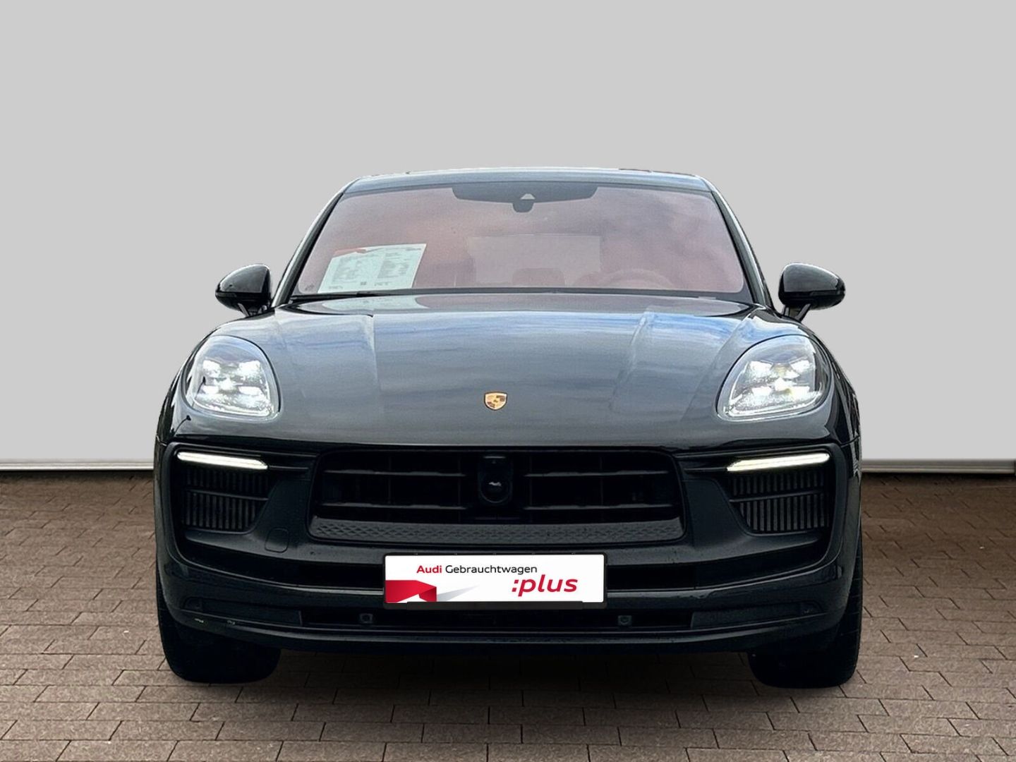 Fahrzeugabbildung Porsche Macan GTS PDK LEDER BOSE KAMERA PANO STANDHZG SP - mit KI generiert/bearbeitet