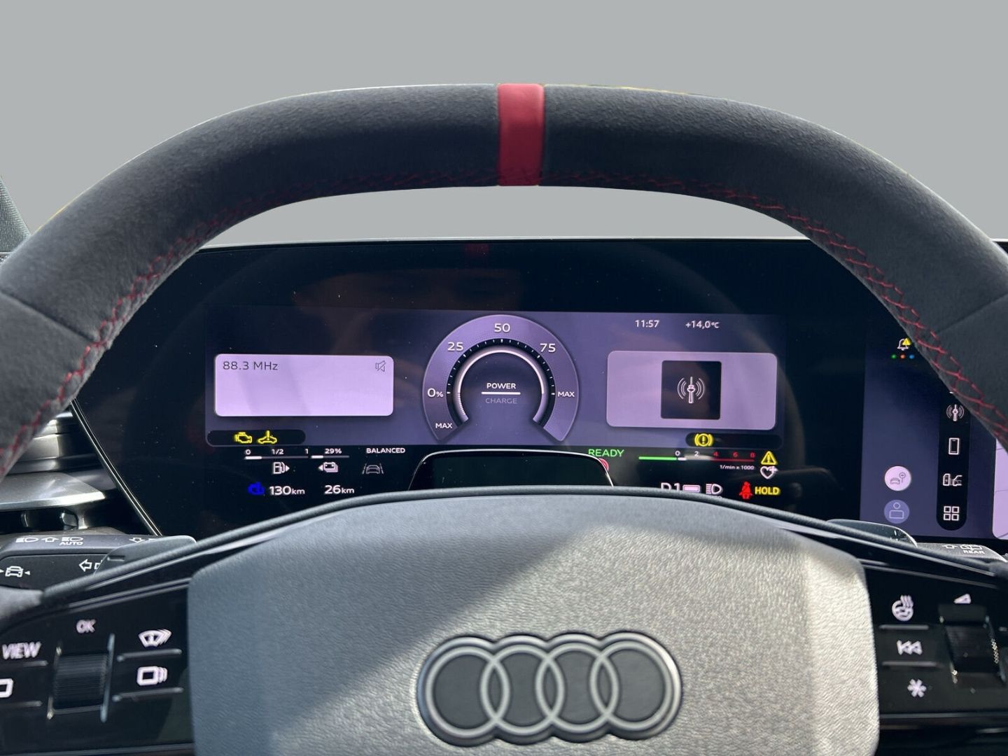 Fahrzeug 14 Fahrzeugabbildung Audi RS5 AVANT 470KW PHEV+LED+TECHPRO+PANOA+AHK+B&O - mit KI generiert/bearbeitet