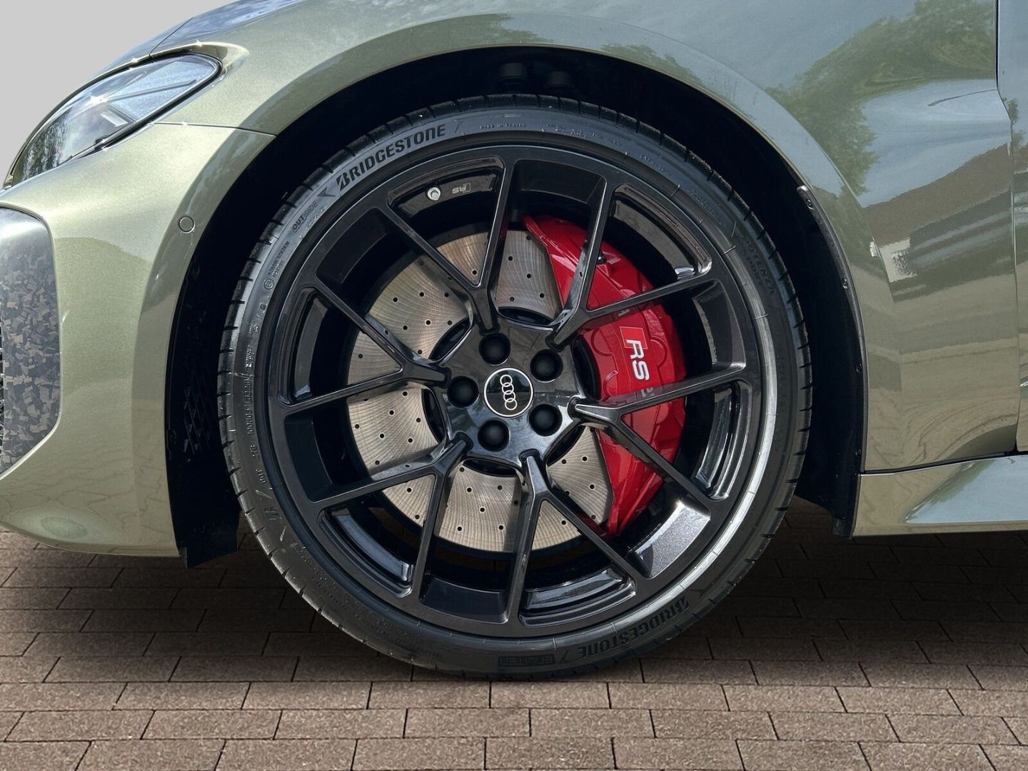 Fahrzeug 20 Fahrzeugabbildung Audi RS5 AVANT 470KW PHEV+LED+TECHPRO+PANOA+AHK+B&O - mit KI generiert/bearbeitet