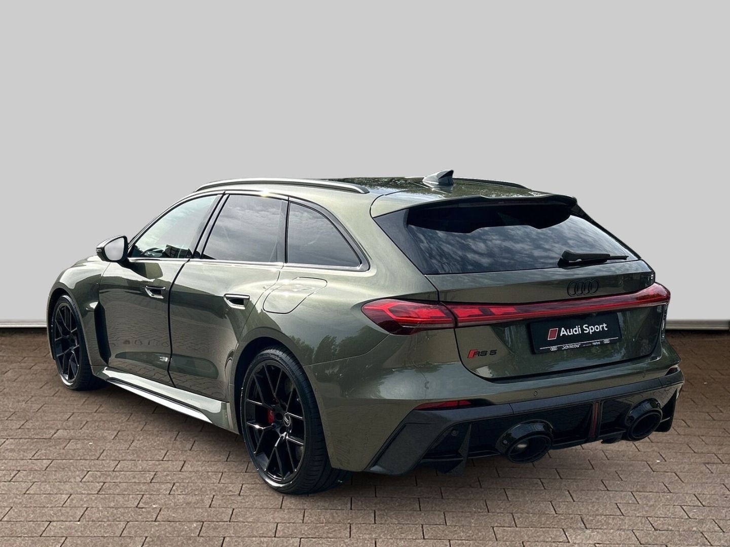 Fahrzeug 6 Fahrzeugabbildung Audi RS5 AVANT 470KW PHEV+LED+TECHPRO+PANOA+AHK+B&O - mit KI generiert/bearbeitet
