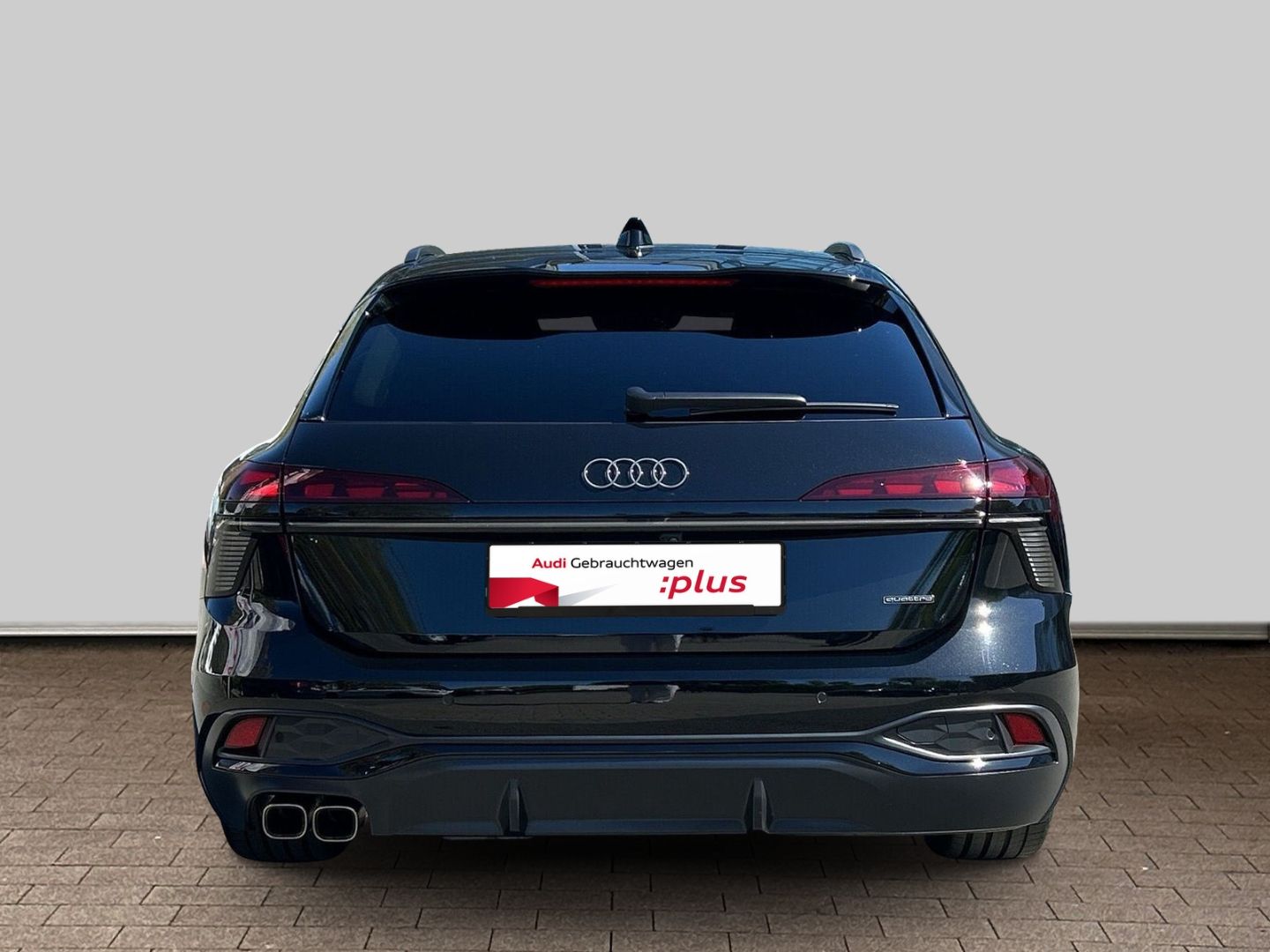 Fahrzeugabbildung Audi A6 3.0 AVANT TDI 220 kW+HUD+AHK+KAMERA+B&O+TECH - mit KI generiert/bearbeitet